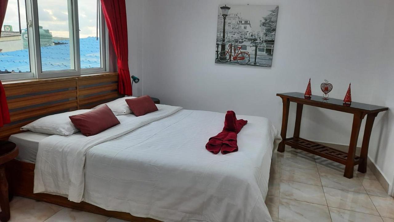 Happy Beach Jomtien Guesthouse Exterior photo