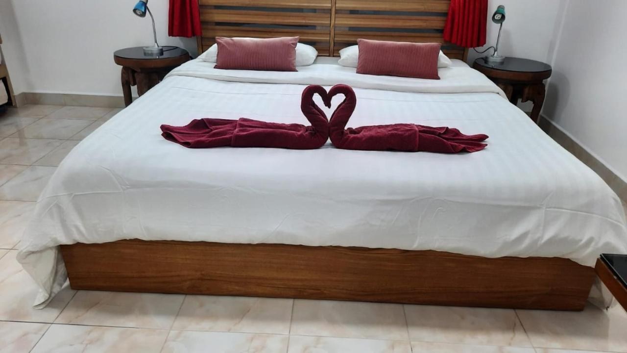Happy Beach Jomtien Guesthouse Exterior photo
